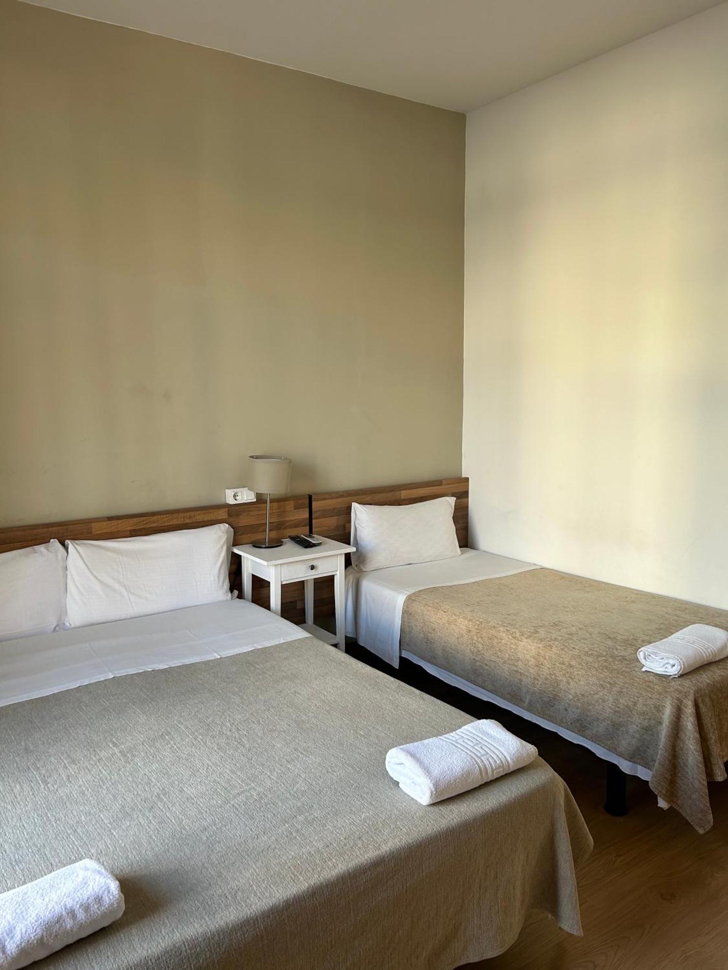 Basic Triple Room